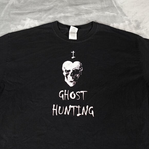 Vintage I Love Ghost Hunting T Shirt Mens XL Heart Skull Grunge Faded Black Y2K - Picture 2 of 8